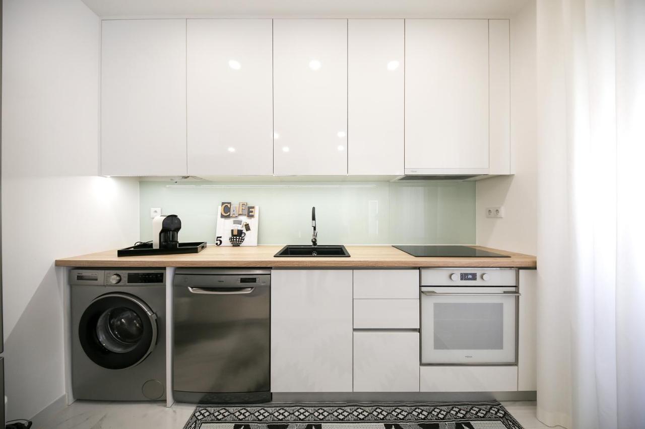 Apartament Dina House Avo Mariana *